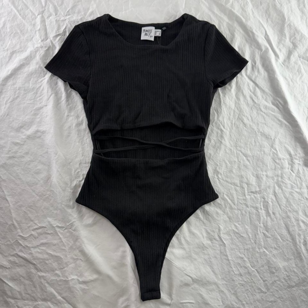 Princess Polly Black Ribbed Cut Out Bodysuit Sz 6 NWTs
